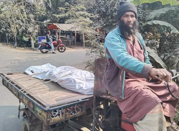 নওগাঁয় প্রবাসী স্বামী বাড়িতে ফেরার ৩ দিনপর স্ত্রীর রহস্যজনক মৃত্যু-স্বামী আটক